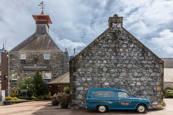 beroemde distilleerderijen langs het speyside way whisky trail glenfiddich