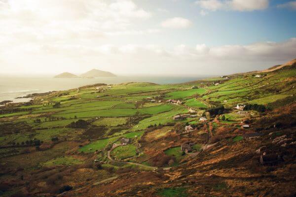 hiken in ierland meerdaagse wandelroutes kerry way ierland hillwalk tours