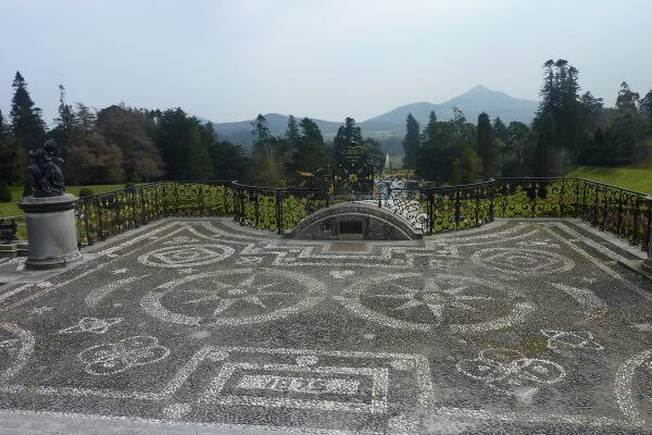ierse plaatsen wicklow way route powerscourt gardens enniskerry hillwalk tours
